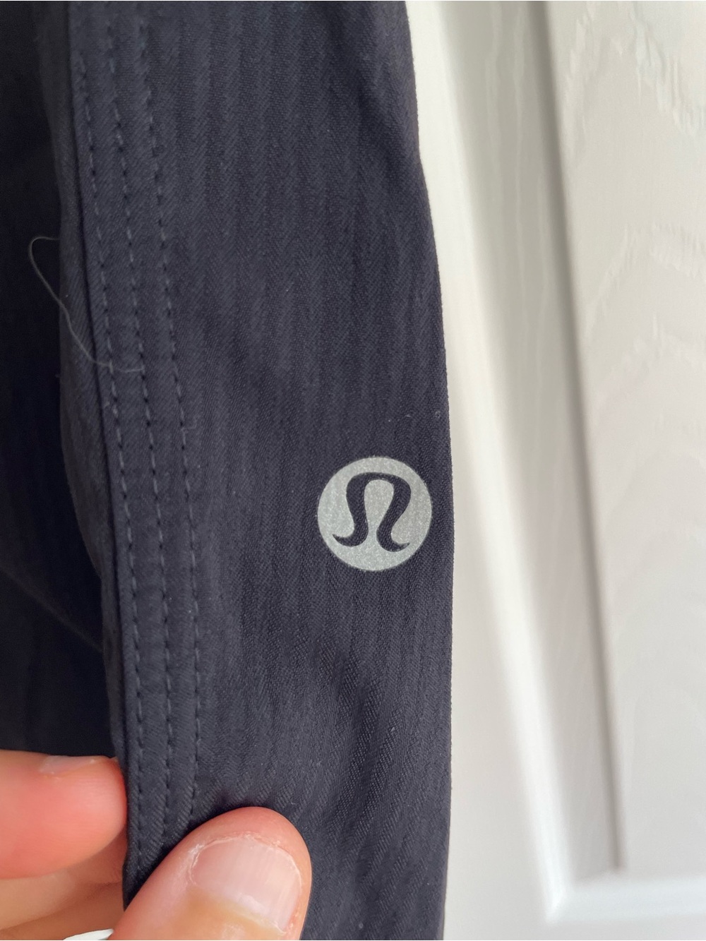 lululemon athletica Black Women's Cropped Drawstring Pants - Picture 2 of 4